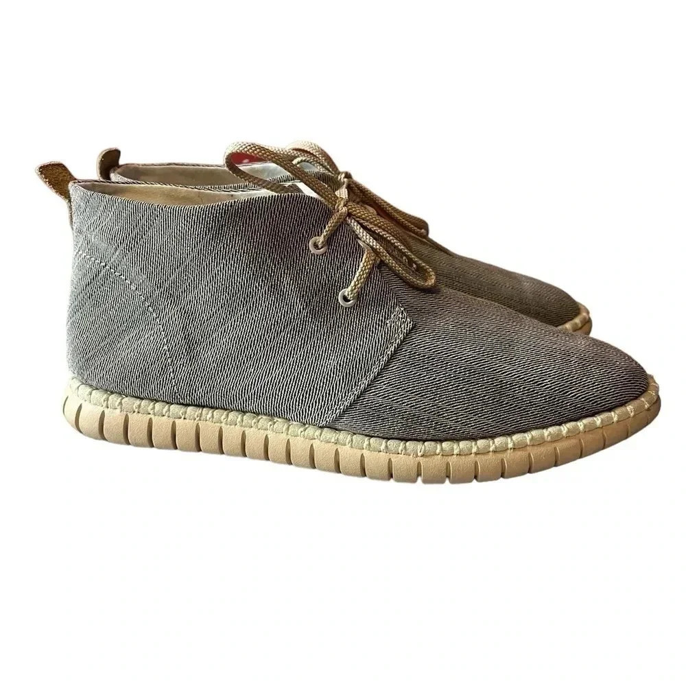Clark’s Women’s Canvas Ankle Tie Shoes Light Tan Casual Size 7 - Picture 1 of 8